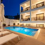 Elegant Maltepe Szálloda *