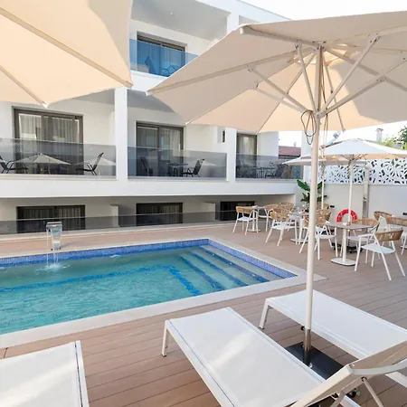 Elegant Maltepe Ξενοδοχείο *